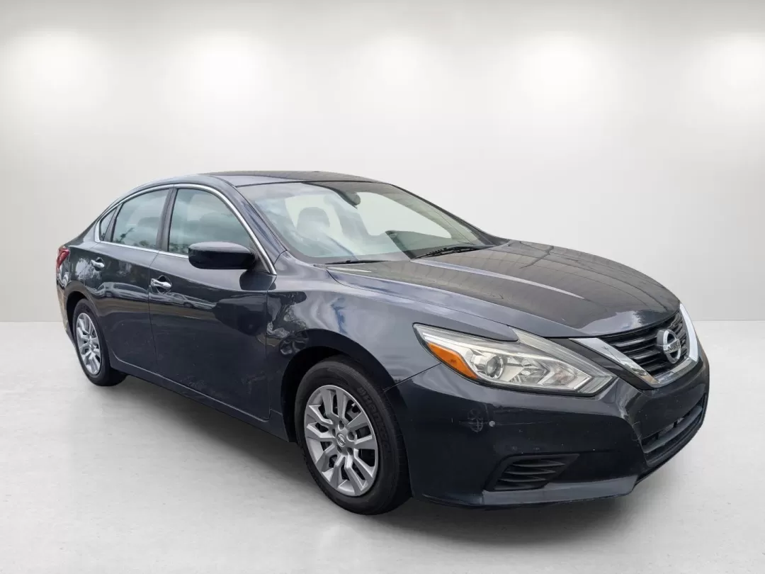 2018 /Charcoal Nissan Altima 2.5 S (1N4AL3AP0JC) with an Other engine, located at 804 22nd Ave, Phenix City, AL, 36870, (334) 297-1860, 32.484749, -85.024475 - **Discover Your Next Adventure with the 2018 Nissan Altima 2.5 S at Gils Auto - Columbus!**<br /> <br /> Are you ready to elevate your daily commute or family outings? The 2018 Nissan Altima 2.5 S is the perfect blend of style, comfort, and functionality, designed for those who seek reliable transpo - Photo#2