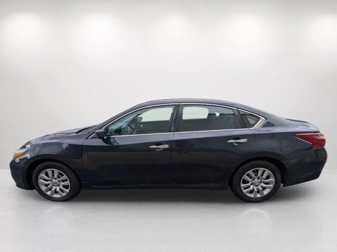 2018 /Charcoal Nissan Altima 2.5 S (1N4AL3AP0JC) with an Other engine, located at 804 22nd Ave, Phenix City, AL, 36870, (334) 297-1860, 32.484749, -85.024475 - **Discover Your Next Adventure with the 2018 Nissan Altima 2.5 S at Gils Auto - Columbus!**<br /> <br /> Are you ready to elevate your daily commute or family outings? The 2018 Nissan Altima 2.5 S is the perfect blend of style, comfort, and functionality, designed for those who seek reliable transpo - Photo#7