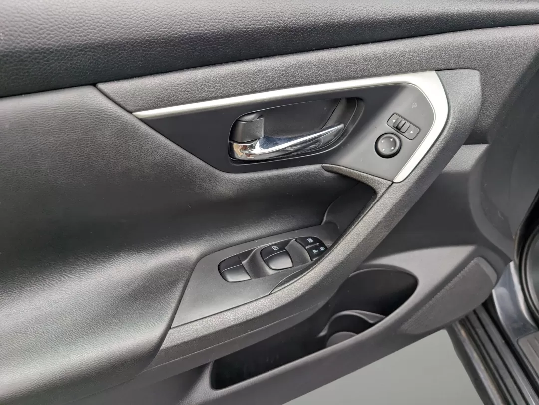 2018 /Charcoal Nissan Altima 2.5 S (1N4AL3AP0JC) with an Other engine, located at 804 22nd Ave, Phenix City, AL, 36870, (334) 297-1860, 32.484749, -85.024475 - **Discover Your Next Adventure with the 2018 Nissan Altima 2.5 S at Gils Auto - Columbus!**<br /> <br /> Are you ready to elevate your daily commute or family outings? The 2018 Nissan Altima 2.5 S is the perfect blend of style, comfort, and functionality, designed for those who seek reliable transpo - Photo#8