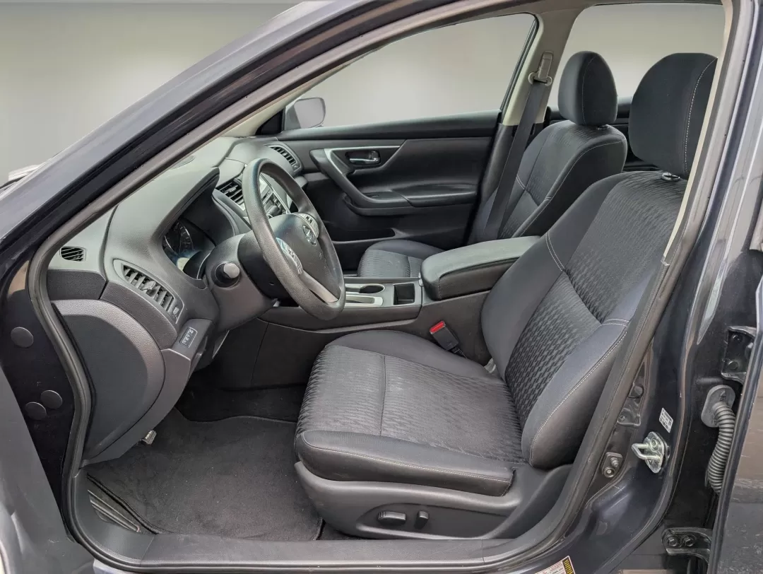 2018 /Charcoal Nissan Altima 2.5 S (1N4AL3AP0JC) with an Other engine, located at 804 22nd Ave, Phenix City, AL, 36870, (334) 297-1860, 32.484749, -85.024475 - **Discover Your Next Adventure with the 2018 Nissan Altima 2.5 S at Gils Auto - Columbus!**<br /> <br /> Are you ready to elevate your daily commute or family outings? The 2018 Nissan Altima 2.5 S is the perfect blend of style, comfort, and functionality, designed for those who seek reliable transpo - Photo#9