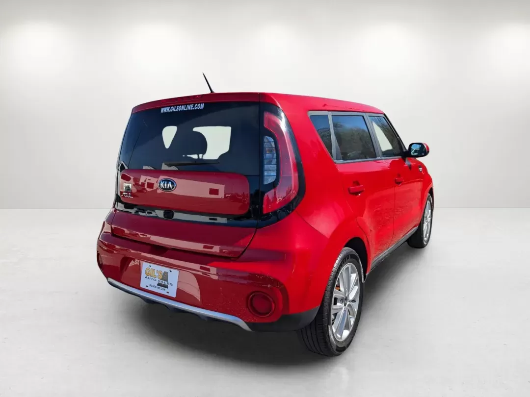 2017 /Black Kia Soul + (KNDJP3A54H7) with an Regular Unleaded I-4 2.0 L/122 engine, 6-Speed Automatic w/OD transmission, located at 521 Old Farm Lane Rd, Prattville, AL, 36066, (334) 325-1505, 32.482460, -86.416367 - 2017 Kia Soul + - Photo#5