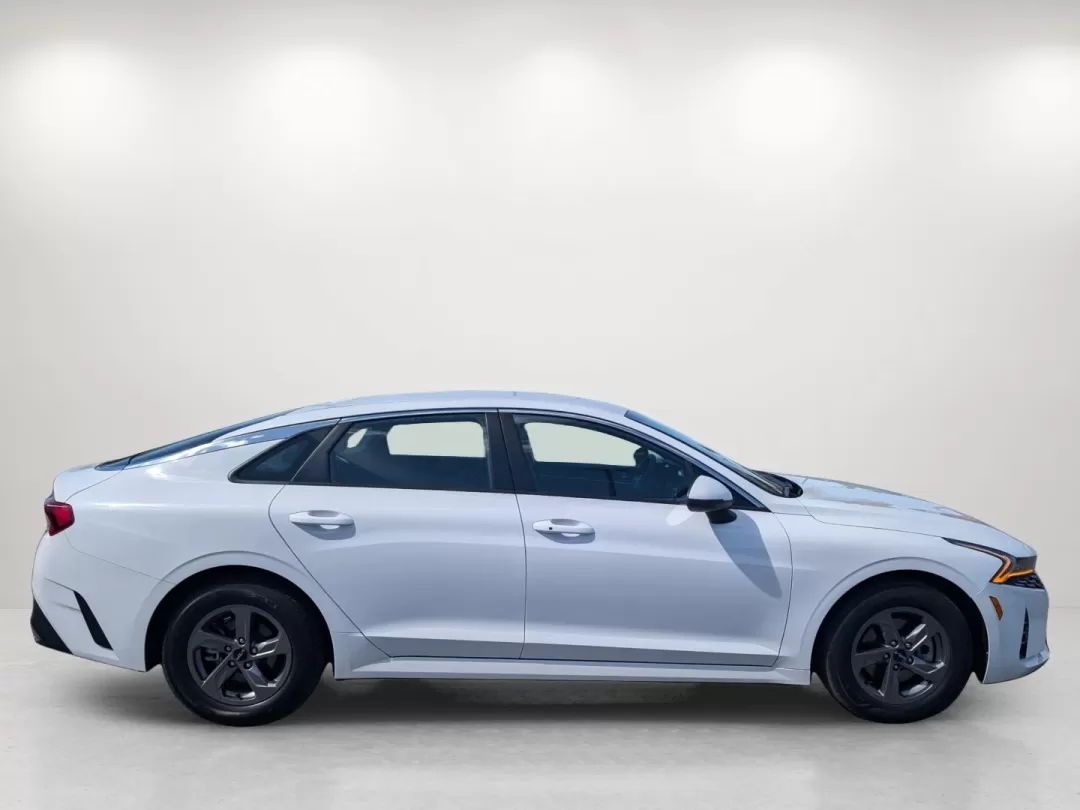 2023 /Black Kia K5 LXS (5XXG14J27PG) with an Other engine, located at 521 Old Farm Lane Rd, Prattville, AL, 36066, (334) 325-1505, 32.482460, -86.416367 - 2023 Kia K5 LXS - Photo#3