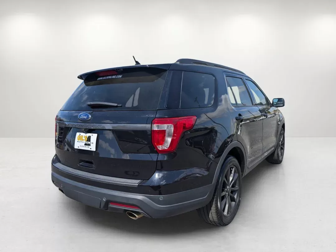 2019 Ford Explorer XLT (1FM5K7D84KG) with an Regular Unleaded V-6 3.5 L/213 engine, 6-Speed Automatic w/OD transmission, located at 804 22nd Ave, Phenix City, AL, 36870, (334) 297-1860, 32.484749, -85.024475 - 2019 Ford Explorer XLT - Photo#5
