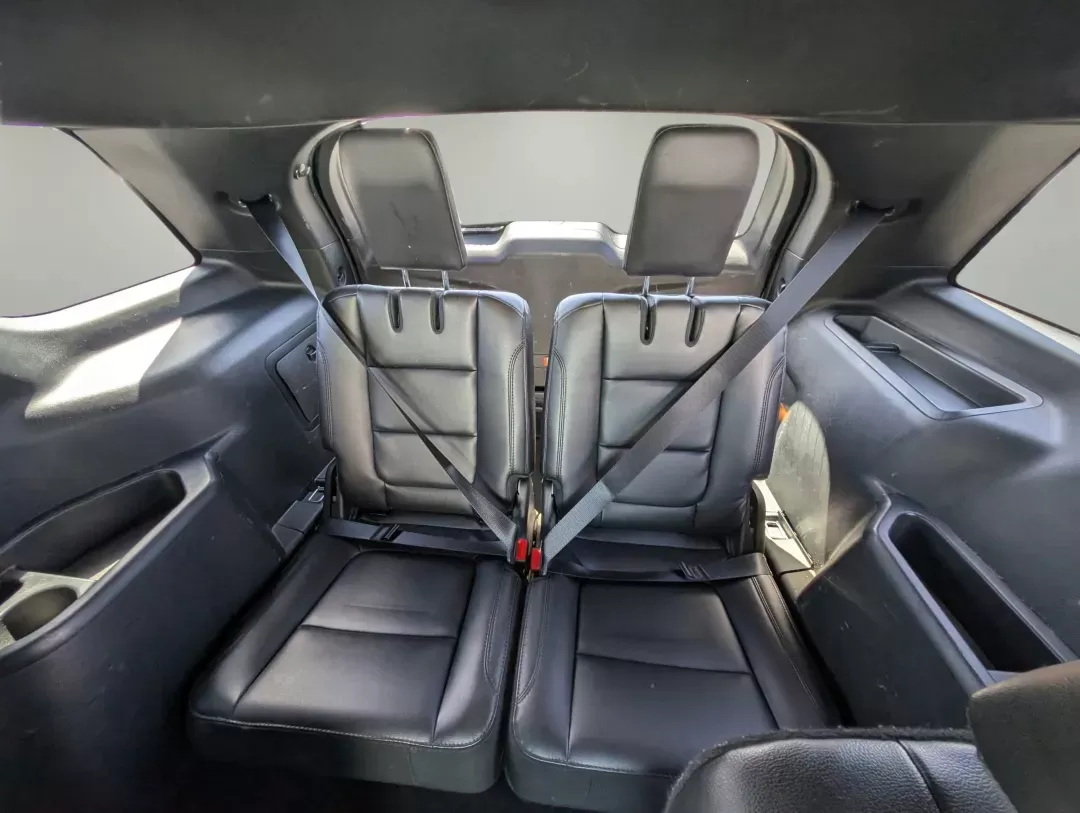 2019 Ford Explorer XLT (1FM5K7D84KG) with an Regular Unleaded V-6 3.5 L/213 engine, 6-Speed Automatic w/OD transmission, located at 804 22nd Ave, Phenix City, AL, 36870, (334) 297-1860, 32.484749, -85.024475 - 2019 Ford Explorer XLT - Photo#12