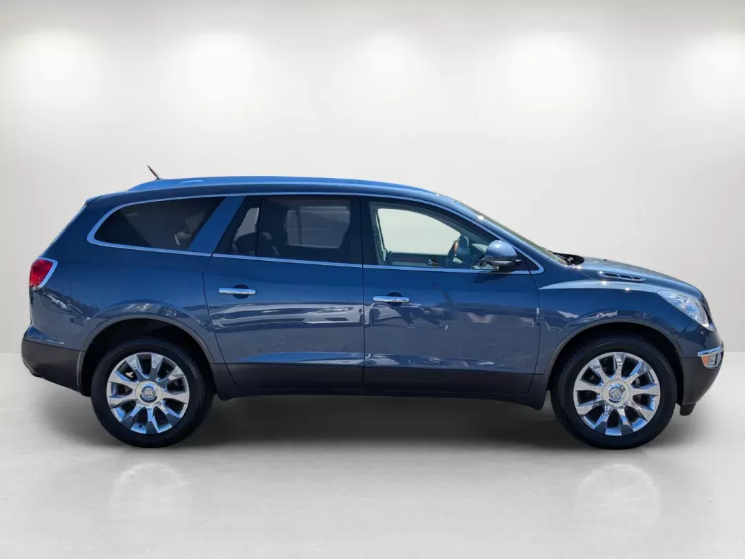 2012 /Titanium Buick Enclave Premium (5GAKRDED1CJ) with an Gas V6 3.6L/217 engine, 6-Speed Automatic transmission, located at 3959 U.S. 80 W, Phenix City, AL, 36870, (334) 297-4885, 32.469296, -85.135185 - 2012 Buick Enclave Premium - Photo#4