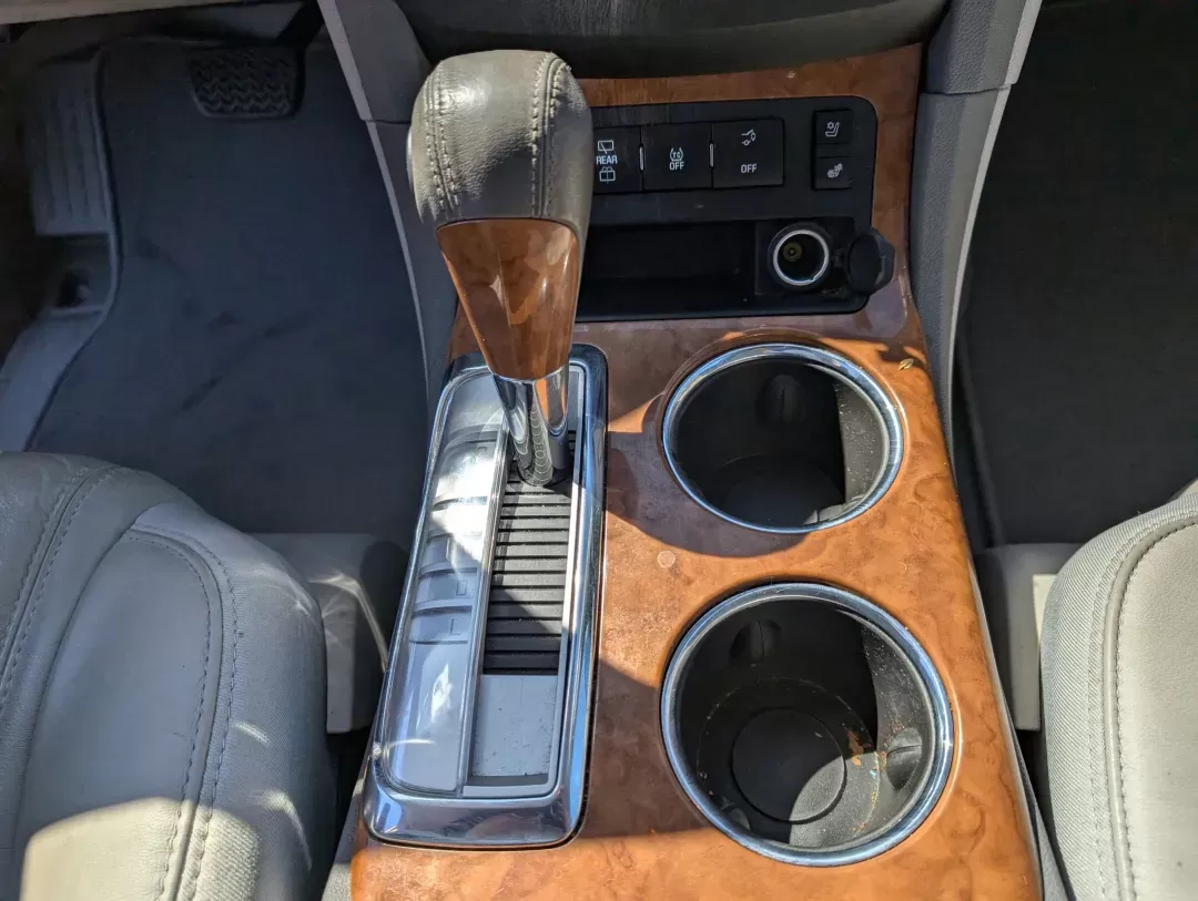 2012 /Titanium Buick Enclave Premium (5GAKRDED1CJ) with an Gas V6 3.6L/217 engine, 6-Speed Automatic transmission, located at 3959 U.S. 80 W, Phenix City, AL, 36870, (334) 297-4885, 32.469296, -85.135185 - 2012 Buick Enclave Premium - Photo#14