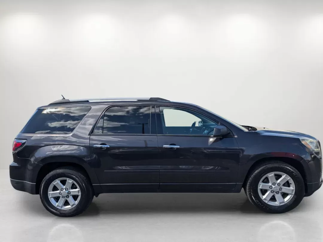 2016 /Ebony GMC Acadia SLE (1GKKRPKD2GJ) with an Gas V6 3.6L/217 engine, 6-Speed Automatic transmission, located at 7000 Northlake Connector, Columbus, GA, 31904, (706) 987-8085, 32.524975, -84.978134 - 2016 GMC Acadia SLE - Photo#4