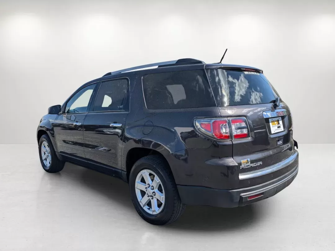 2016 /Ebony GMC Acadia SLE (1GKKRPKD2GJ) with an Gas V6 3.6L/217 engine, 6-Speed Automatic transmission, located at 7000 Northlake Connector, Columbus, GA, 31904, (706) 987-8085, 32.524975, -84.978134 - 2016 GMC Acadia SLE - Photo#7