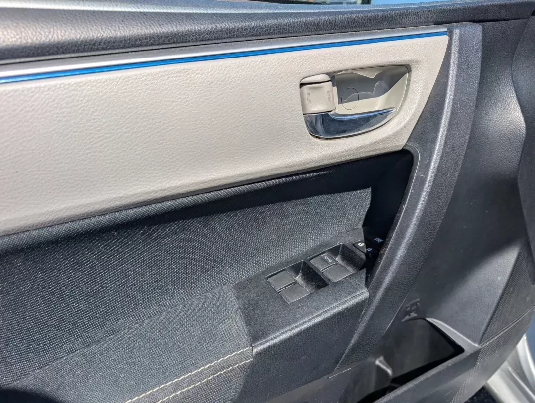 2014 Toyota Corolla LE (2T1BURHE2EC) with an Regular Unleaded I-4 1.8 L/110 engine, 1-Speed CVT w/OD transmission, located at 7000 Northlake Connector, Columbus, GA, 31904, (706) 987-8085, 32.524975, -84.978134 - 2014 Toyota Corolla LE - Photo#8