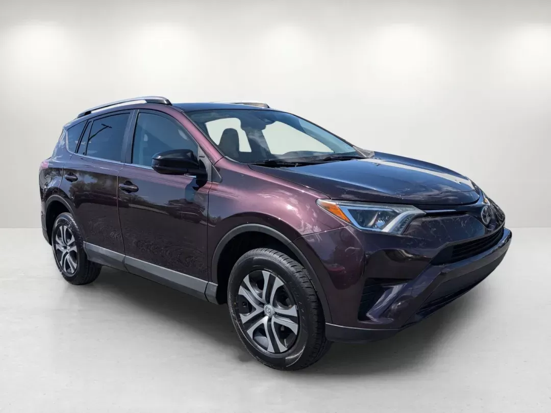 2017 Toyota RAV4 LE (2T3ZFREV6HW) with an Regular Unleaded I-4 2.5 L/152 engine, 6-Speed Automatic w/OD transmission, located at 7000 Northlake Connector, Columbus, GA, 31904, (706) 987-8085, 32.524975, -84.978134 - 2017 Toyota RAV4 LE - Photo#2