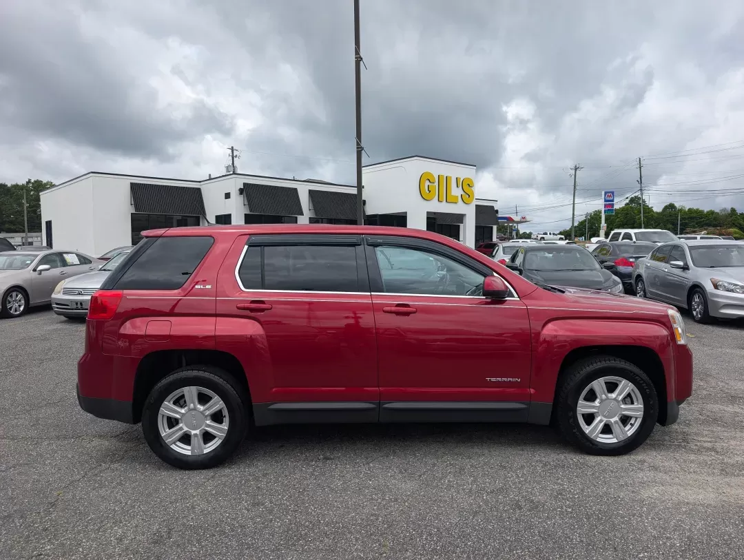 2014 /Light Titanium GMC Terrain SLE (2GKALMEK6E6) with an Gas/Ethanol I4 2.4L/145 engine, 6-Speed Automatic transmission, located at 3959 U.S. 80 W, Phenix City, AL, 36870, (334) 297-4885, 32.469296, -85.135185 - 2014 GMC Terrain SLE - Photo#4