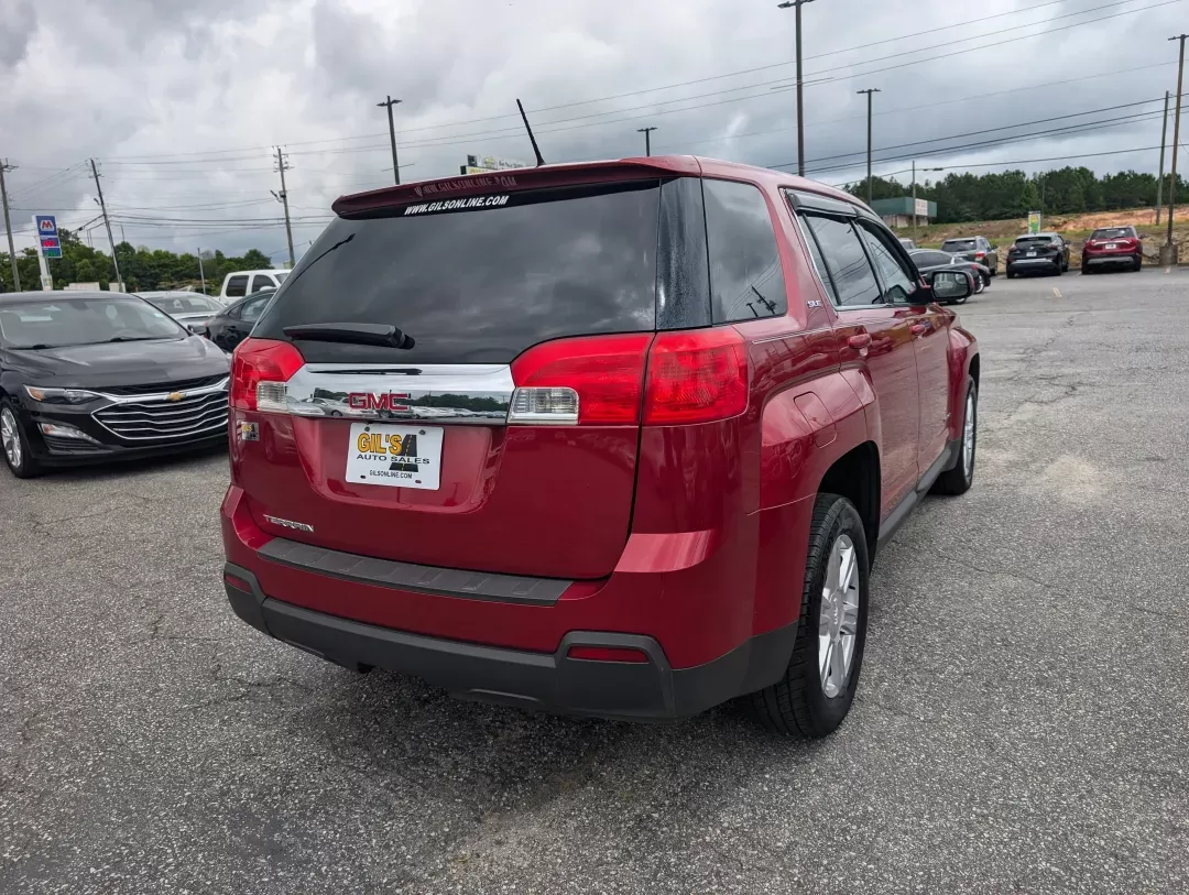 2014 /Light Titanium GMC Terrain SLE (2GKALMEK6E6) with an Gas/Ethanol I4 2.4L/145 engine, 6-Speed Automatic transmission, located at 3959 U.S. 80 W, Phenix City, AL, 36870, (334) 297-4885, 32.469296, -85.135185 - 2014 GMC Terrain SLE - Photo#5