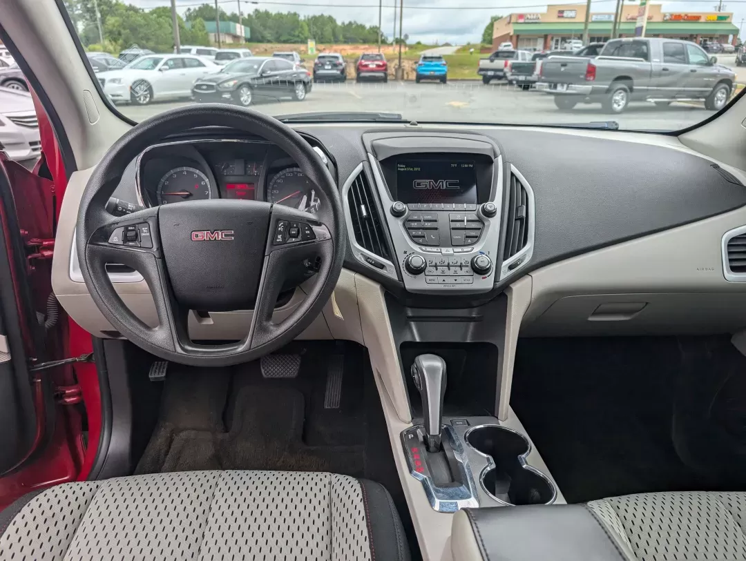 2014 /Light Titanium GMC Terrain SLE (2GKALMEK6E6) with an Gas/Ethanol I4 2.4L/145 engine, 6-Speed Automatic transmission, located at 3959 U.S. 80 W, Phenix City, AL, 36870, (334) 297-4885, 32.469296, -85.135185 - 2014 GMC Terrain SLE - Photo#12