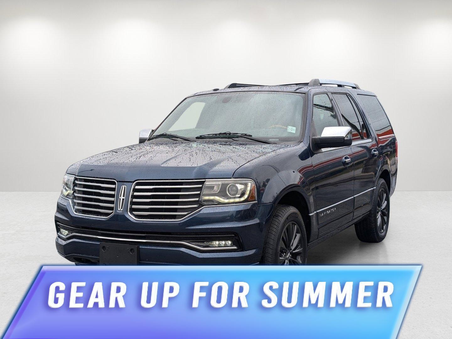 2017 Lincoln Navigator Select (5LMJJ2HT7HE) with an Twin Turbo Premium Unleaded V-6 3.5 L/213 engine, 6-Speed Automatic w/OD transmission, located at 1430 Gateway Drive, Opelika, AL, 36801, (334) 239-0944, 32.637871, -85.409790 - 2017 Lincoln Navigator Select - Photo#0