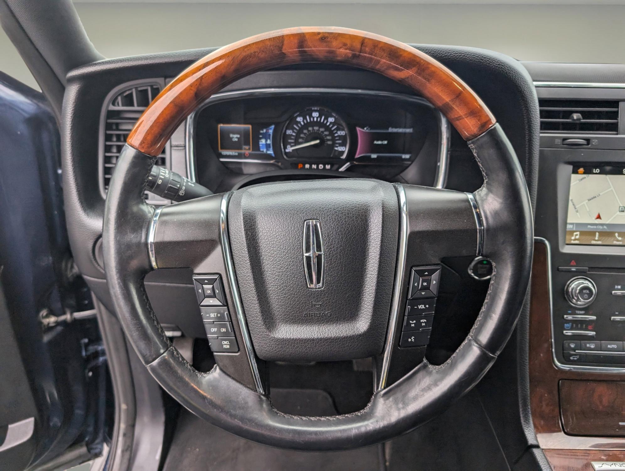 2017 Lincoln Navigator Select (5LMJJ2HT7HE) with an Twin Turbo Premium Unleaded V-6 3.5 L/213 engine, 6-Speed Automatic w/OD transmission, located at 1430 Gateway Drive, Opelika, AL, 36801, (334) 239-0944, 32.637871, -85.409790 - 2017 Lincoln Navigator Select - Photo#14