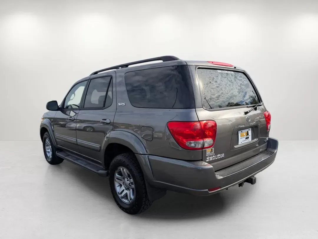 2007 Toyota Sequoia SR5 (5TDZT34AX7S) with an Gas V8 4.7L/285 engine, 5-Speed Automatic w/OD transmission, located at 804 22nd Ave, Phenix City, AL, 36870, (334) 297-1860, 32.484749, -85.024475 - 2007 Toyota Sequoia SR5 - Photo#6
