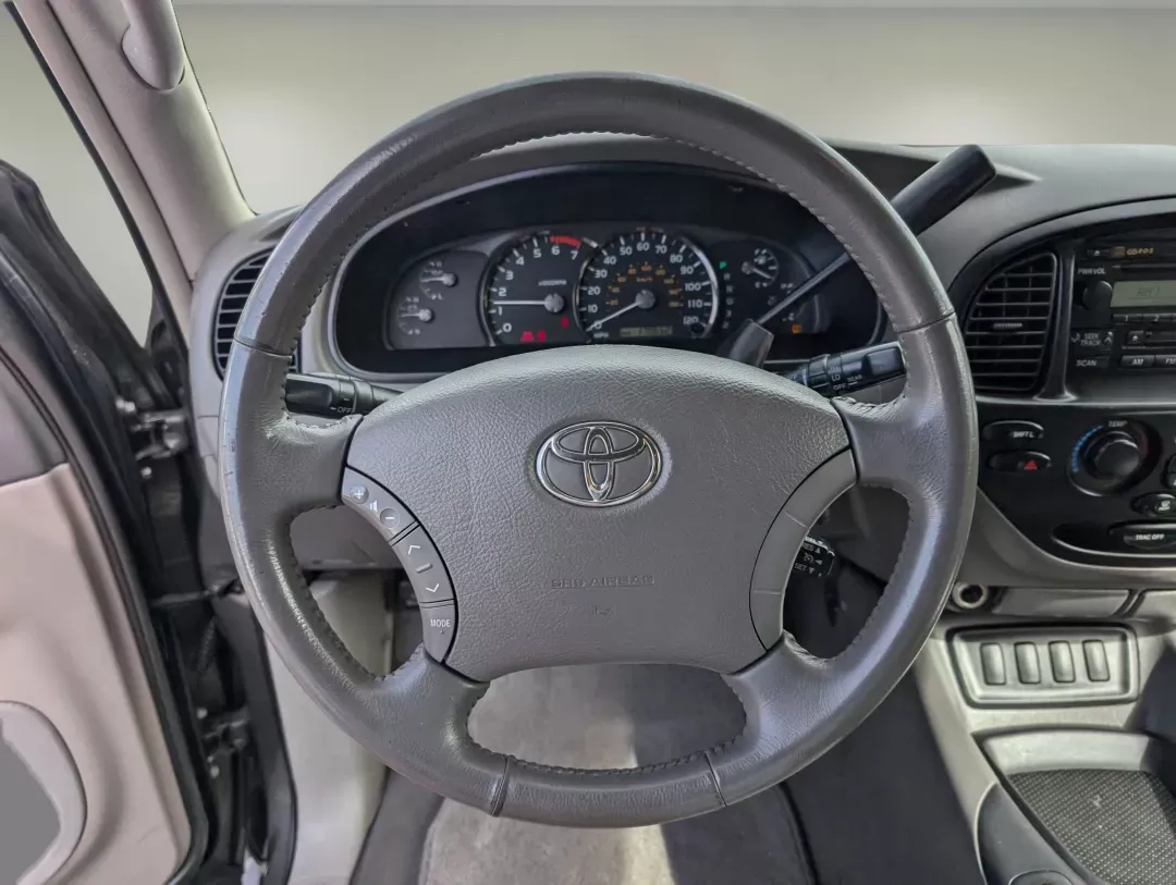 2007 Toyota Sequoia SR5 (5TDZT34AX7S) with an Gas V8 4.7L/285 engine, 5-Speed Automatic w/OD transmission, located at 5115 14th Ave., Columbus, GA, 31904, (706) 323-0345, 32.511494, -84.971046 - 2007 Toyota Sequoia SR5 - Photo#15