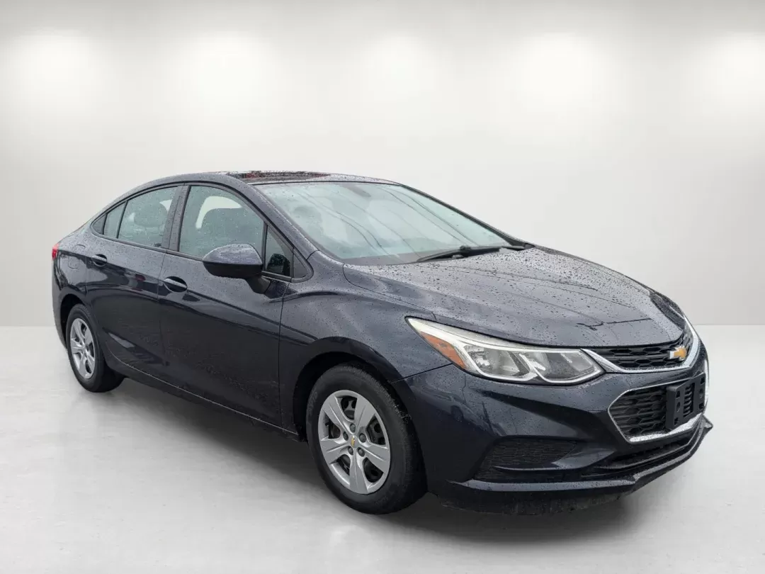 2016 /Jet Black Chevrolet Cruze LS (1G1BC5SM0G7) with an Turbocharged Gas I4 1.4L/ engine, 6-Speed Automatic transmission, located at 1430 Gateway Drive, Opelika, AL, 36801, (334) 239-0944, 32.637871, -85.409790 - 2016 Chevrolet Cruze LS - Photo#3