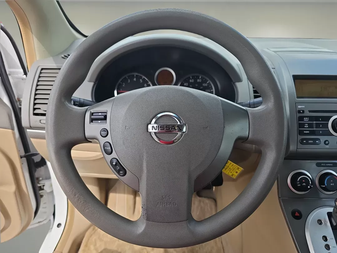 2007 Nissan Sentra 2.0 S (3N1AB61E17L) with an Gas I4 2.0L/153 engine, 1-Speed CVT transmission, located at 804 22nd Ave, Phenix City, AL, 36870, (334) 297-1860, 32.484749, -85.024475 - 2007 Nissan Sentra 2.0 S - Photo#10