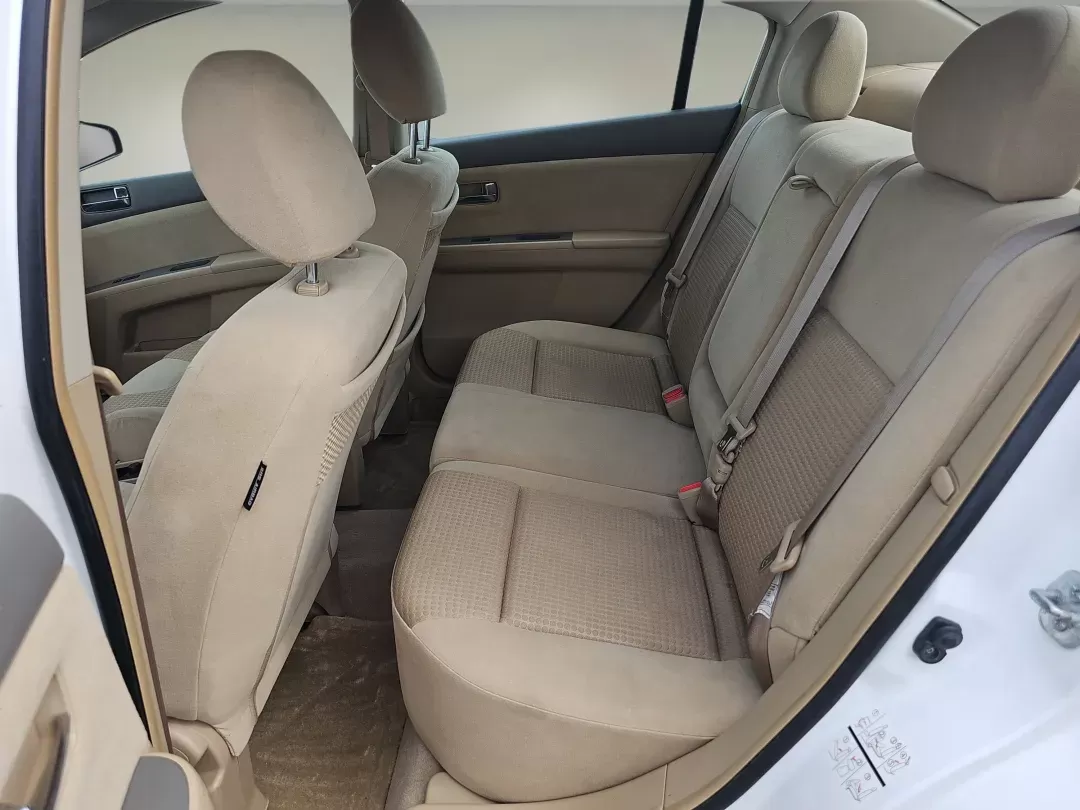 2007 Nissan Sentra 2.0 S (3N1AB61E17L) with an Gas I4 2.0L/153 engine, 1-Speed CVT transmission, located at 804 22nd Ave, Phenix City, AL, 36870, (334) 297-1860, 32.484749, -85.024475 - 2007 Nissan Sentra 2.0 S - Photo#14