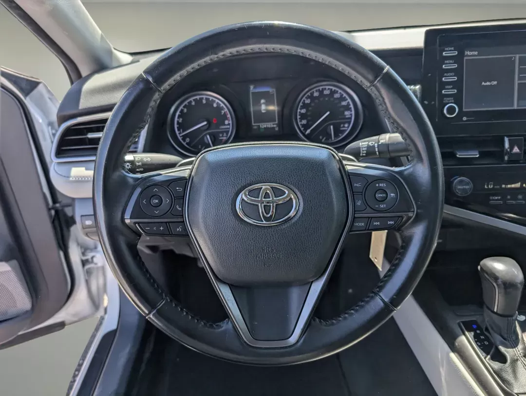 2022 Toyota Camry SE (4T1G11AKXNU) with an Regular Unleaded I-4 2.5 L/152 engine, 8-Speed Automatic w/OD transmission, located at 1430 Gateway Drive, Opelika, AL, 36801, (334) 239-0944, 32.637871, -85.409790 - 2022 Toyota Camry SE - Photo#16
