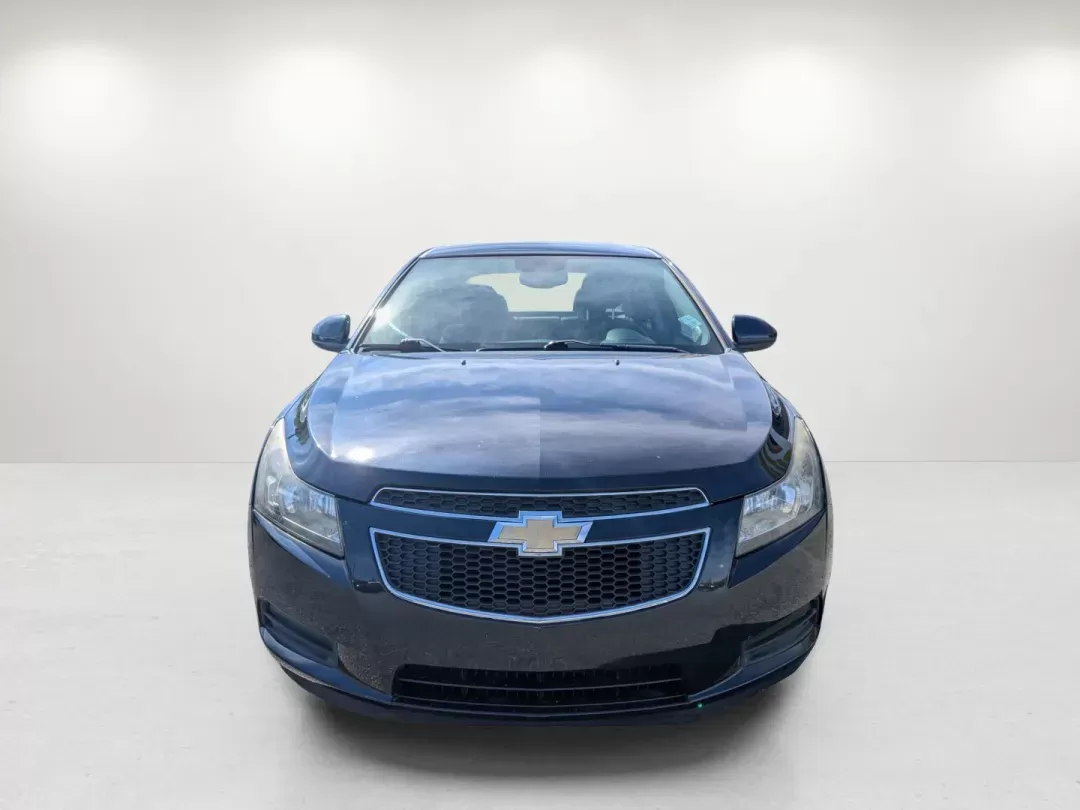 2014 /Jet Black Chevrolet Cruze ECO (1G1PH5SB8E7) with an Turbocharged Gas I4 1.4L/83 engine, 6-Speed Automatic transmission, located at 1430 Gateway Drive, Opelika, AL, 36801, (334) 239-0944, 32.637871, -85.409790 - 2014 Chevrolet Cruze ECO - Photo#2