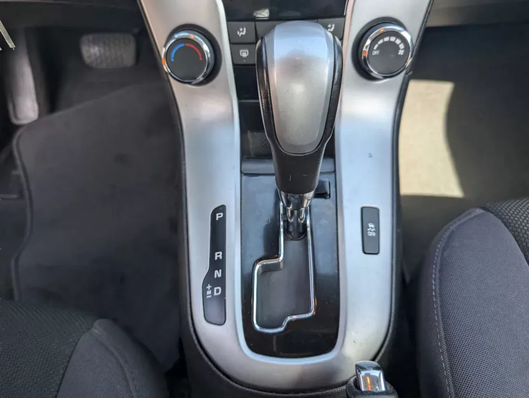 2014 /Jet Black Chevrolet Cruze ECO (1G1PH5SB8E7) with an Turbocharged Gas I4 1.4L/83 engine, 6-Speed Automatic transmission, located at 1430 Gateway Drive, Opelika, AL, 36801, (334) 239-0944, 32.637871, -85.409790 - 2014 Chevrolet Cruze ECO - Photo#14