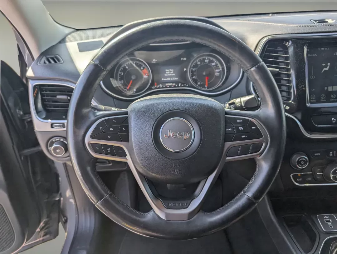 2019 /Black Jeep Cherokee Limited (1C4PJLDB2KD) with an Regular Unleaded I-4 2.4 L/144 engine, 9-Speed Automatic w/OD transmission, located at 5115 14th Ave., Columbus, GA, 31904, (706) 323-0345, 32.511494, -84.971046 - 2019 Jeep Cherokee Limited - Photo#15