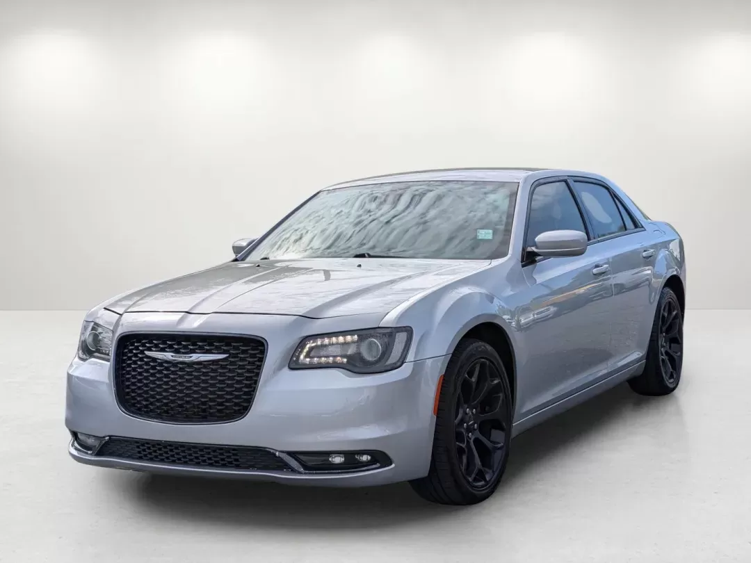 photo of 2019 Chrysler 300 300S