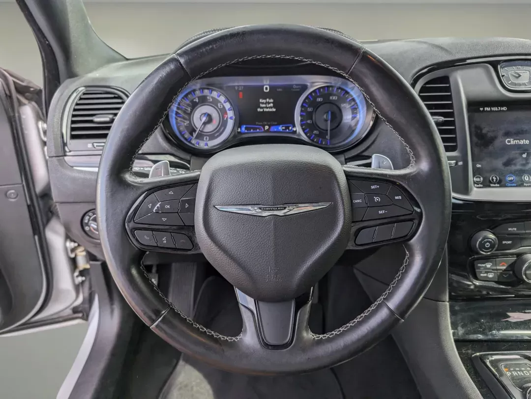 2019 /Black Chrysler 300 300S (2C3CCABG2KH) with an Regular Unleaded V-6 3.6 L/220 engine, 8-Speed Automatic w/OD transmission, located at 1430 Gateway Drive, Opelika, AL, 36801, (334) 239-0944, 32.637871, -85.409790 - 2019 Chrysler 300 300S - Photo#15
