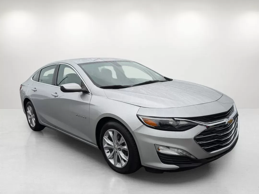 2019 /Dark Atmosphere/ Medium Ash Gray Chevrolet Malibu LT (1G1ZD5ST1KF) with an Other engine, located at 521 Old Farm Lane Rd, Prattville, AL, 36066, (334) 325-1505, 32.482460, -86.416367 - **Discover Your Next Adventure with the 2019 Chevrolet Malibu LT at Gils Auto - Phenix City #2!** <br /> <br /> Are you searching for a versatile sedan that perfectly complements your busy lifestyle? Look no further than the stunning 2019 Chevrolet Malibu LT, now available at Gils Auto - Phenix City - Photo#2