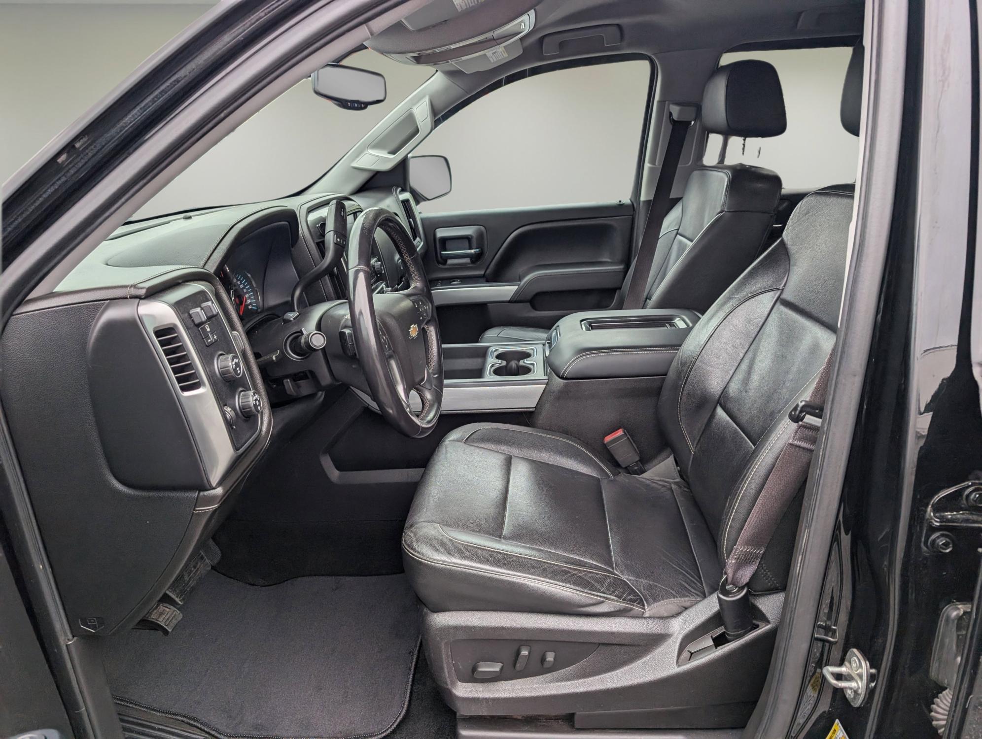 2017 /Jet Black Chevrolet Silverado 1500 LTZ (3GCUKSEC3HG) with an Gas V8 5.3L/325 engine, 8-Speed Automatic transmission, located at 5115 14th Ave., Columbus, GA, 31904, (706) 323-0345, 32.511494, -84.971046 - 2017 Chevrolet Silverado 1500 LTZ - Photo#9