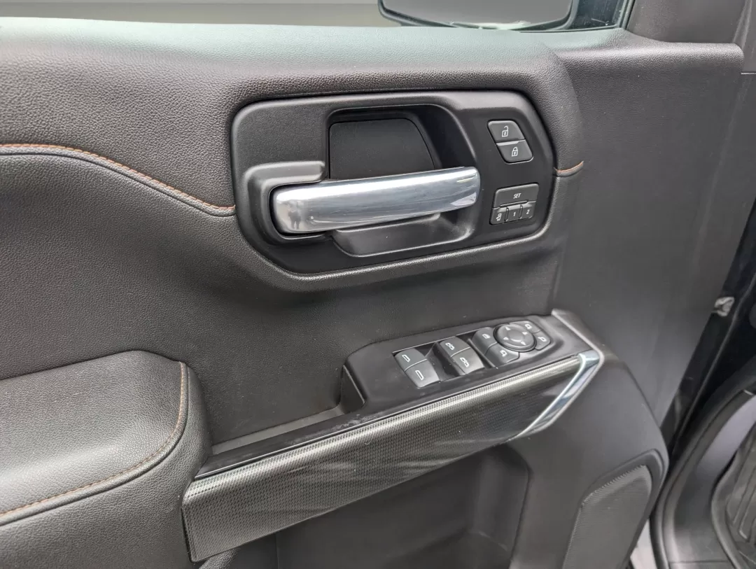 2019 /Jet Black with Kalahari accents GMC Sierra 1500 AT4 (3GTP9EED0KG) with an Other engine, located at 1430 Gateway Drive, Opelika, AL, 36801, (334) 239-0944, 32.637871, -85.409790 - 2019 GMC Sierra 1500 AT4 - Photo#8