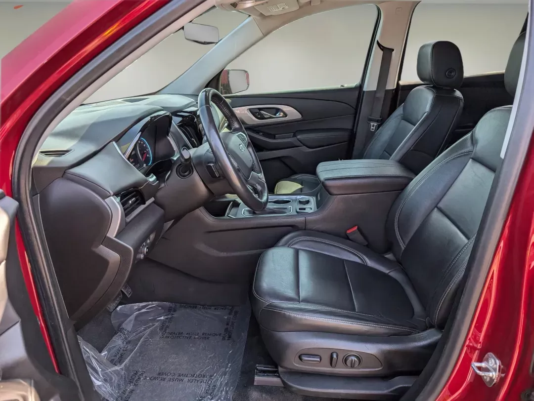 2020 /Jet Black Chevrolet Traverse RS (1GNERJKW8LJ) with an Gas V6 3.6L/217 engine, 9-Speed Automatic transmission, located at 521 Old Farm Lane Rd, Prattville, AL, 36066, (334) 325-1505, 32.482460, -86.416367 - 2020 Chevrolet Traverse RS - Photo#9
