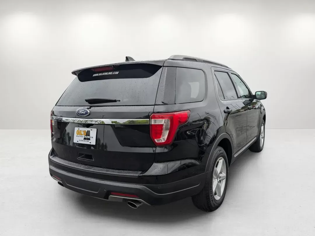 2018 Ford Explorer XLT (1FM5K7D83JG) with an Regular Unleaded V-6 3.5 L/213 engine, 6-Speed Automatic w/OD transmission, located at 7000 Northlake Connector, Columbus, GA, 31904, (706) 987-8085, 32.524975, -84.978134 - 2018 Ford Explorer XLT - Photo#5