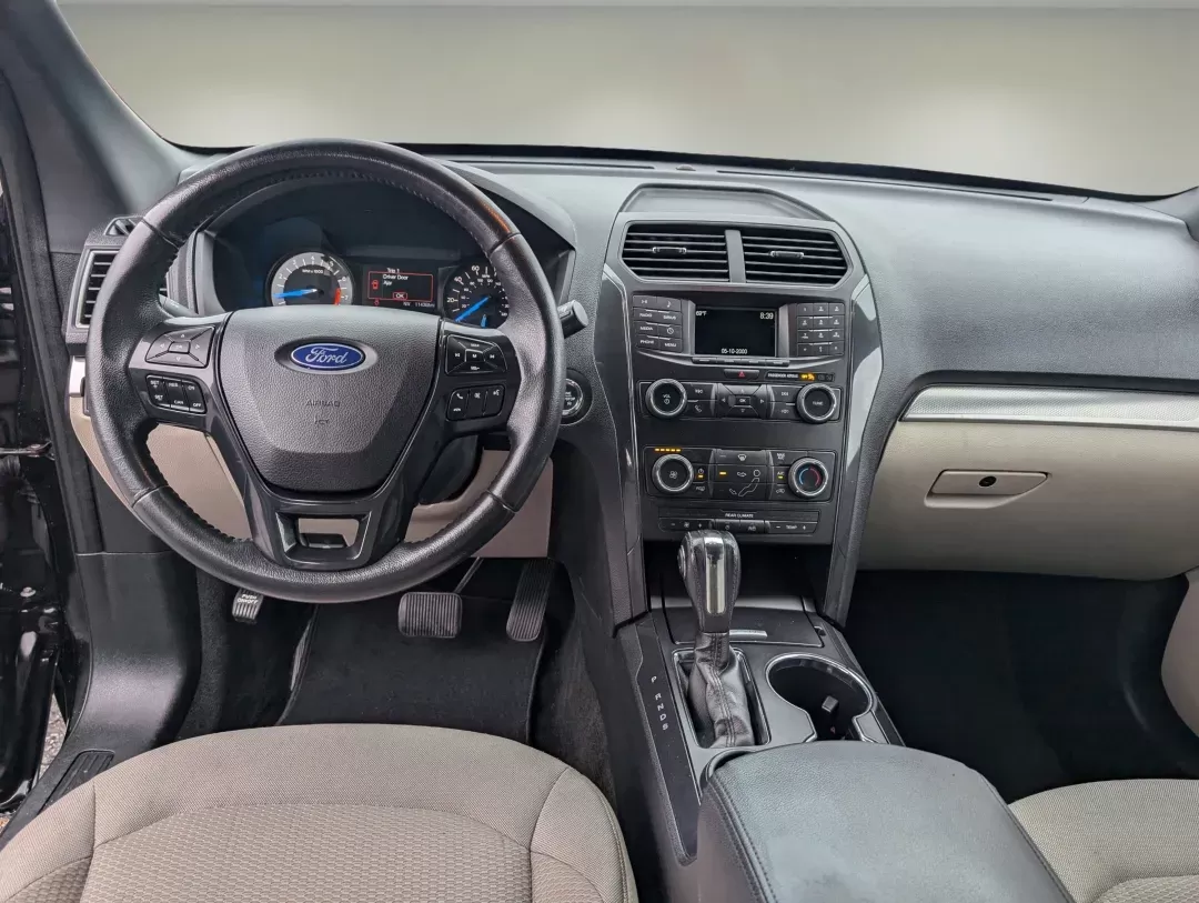 2018 Ford Explorer XLT (1FM5K7D83JG) with an Regular Unleaded V-6 3.5 L/213 engine, 6-Speed Automatic w/OD transmission, located at 7000 Northlake Connector, Columbus, GA, 31904, (706) 987-8085, 32.524975, -84.978134 - 2018 Ford Explorer XLT - Photo#13