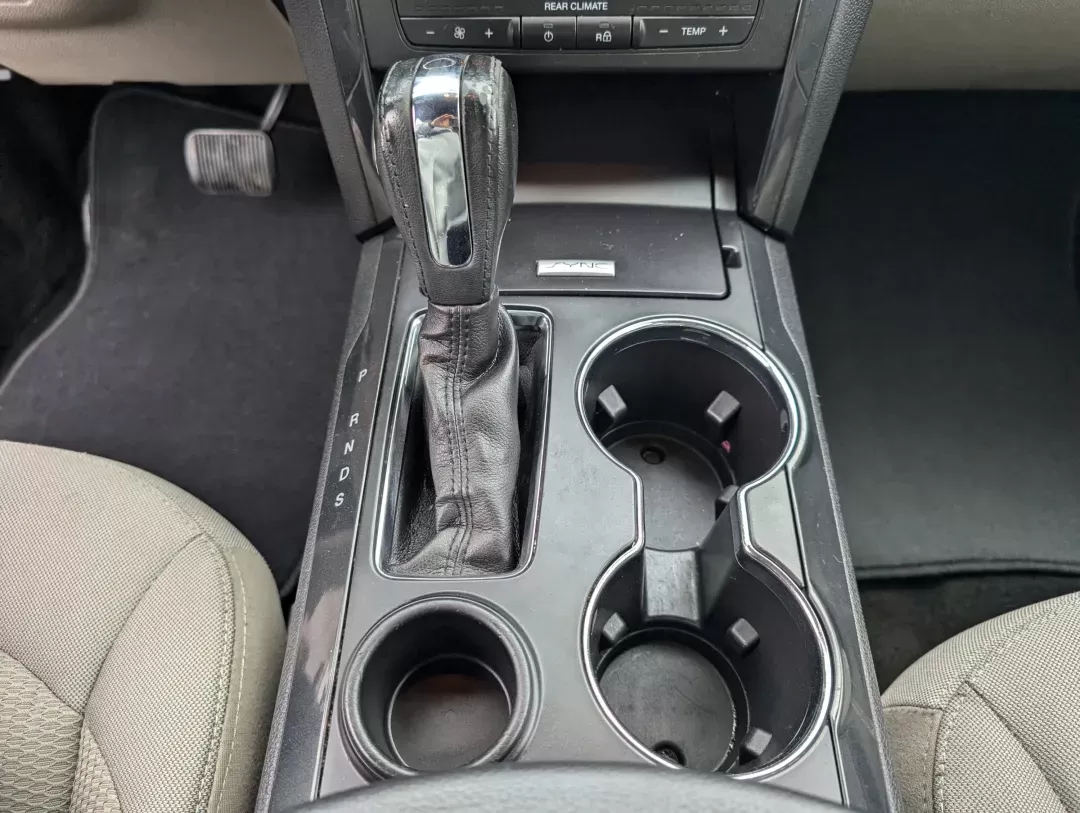 2018 Ford Explorer XLT (1FM5K7D83JG) with an Regular Unleaded V-6 3.5 L/213 engine, 6-Speed Automatic w/OD transmission, located at 7000 Northlake Connector, Columbus, GA, 31904, (706) 987-8085, 32.524975, -84.978134 - 2018 Ford Explorer XLT - Photo#14