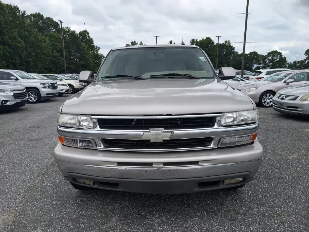 2004 /Tan/Neutral Chevrolet Tahoe LT (1GNEC13Z84R) with an Gas V8 5.3L/327 engine, 4-Speed Automatic w/OD transmission, located at 3959 U.S. 80 W, Phenix City, AL, 36870, (334) 297-4885, 32.469296, -85.135185 - 2004 Chevrolet Tahoe LT - Photo#1