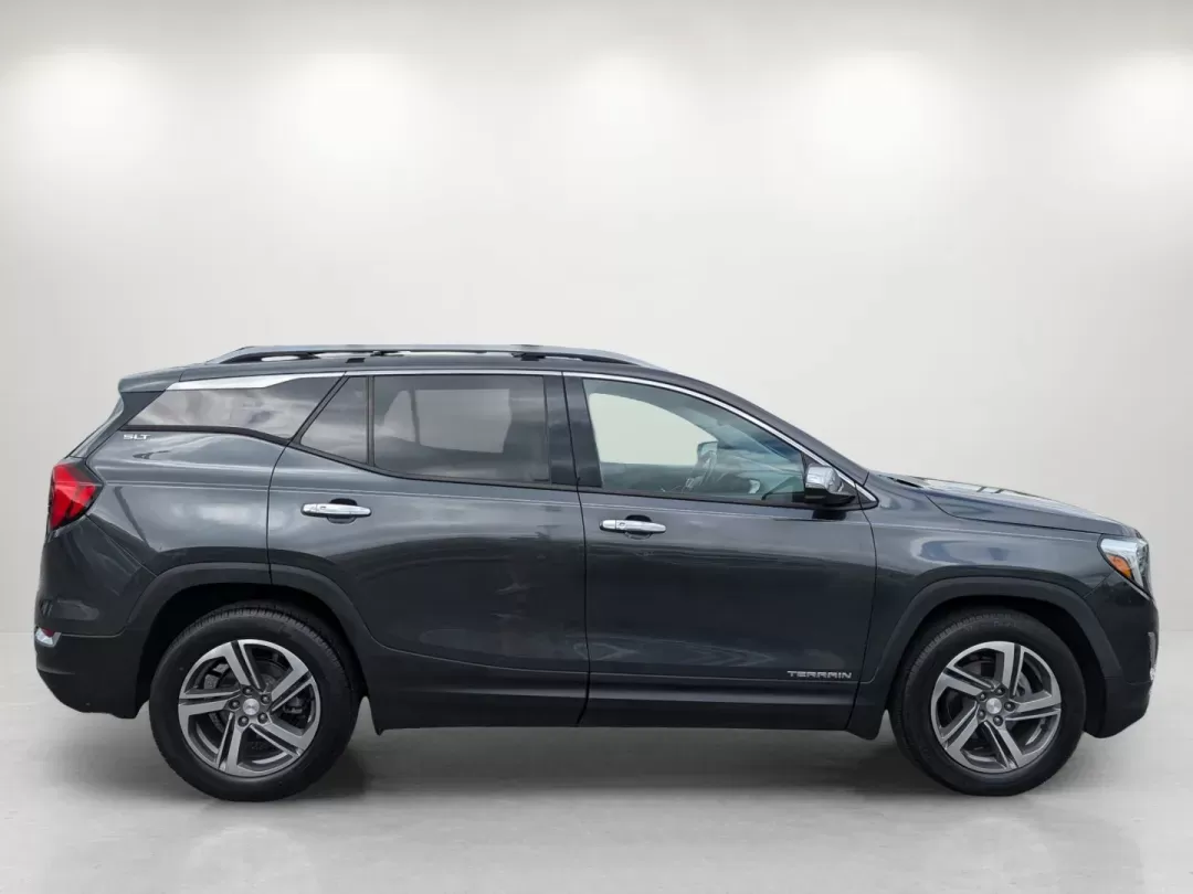 2019 /Medium Ash Gray/Jet Black GMC Terrain SLT (3GKALPEV9KL) with an Turbocharged Gas/E15 I4 1.5L/92 engine, 9-Speed Automatic transmission, located at 7000 Northlake Connector, Columbus, GA, 31904, (706) 987-8085, 32.524975, -84.978134 - 2019 GMC Terrain SLT - Photo#3