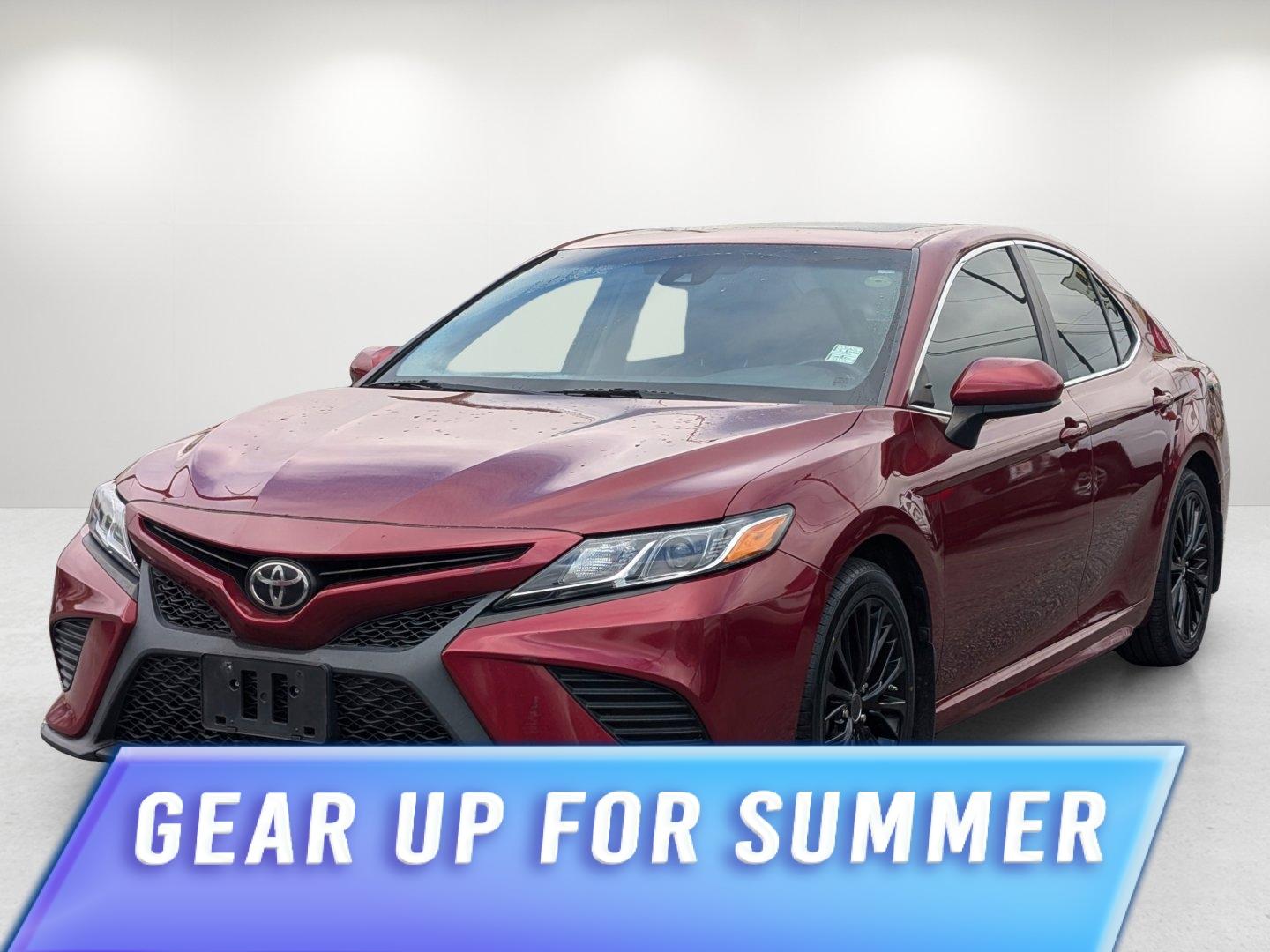 2018 Toyota Camry SE (4T1B11HK5JU) with an Regular Unleaded I-4 2.5 L/152 engine, 8-Speed Automatic w/OD transmission, located at 1430 Gateway Drive, Opelika, AL, 36801, (334) 239-0944, 32.637871, -85.409790 - 2018 Toyota Camry SE - Photo#0
