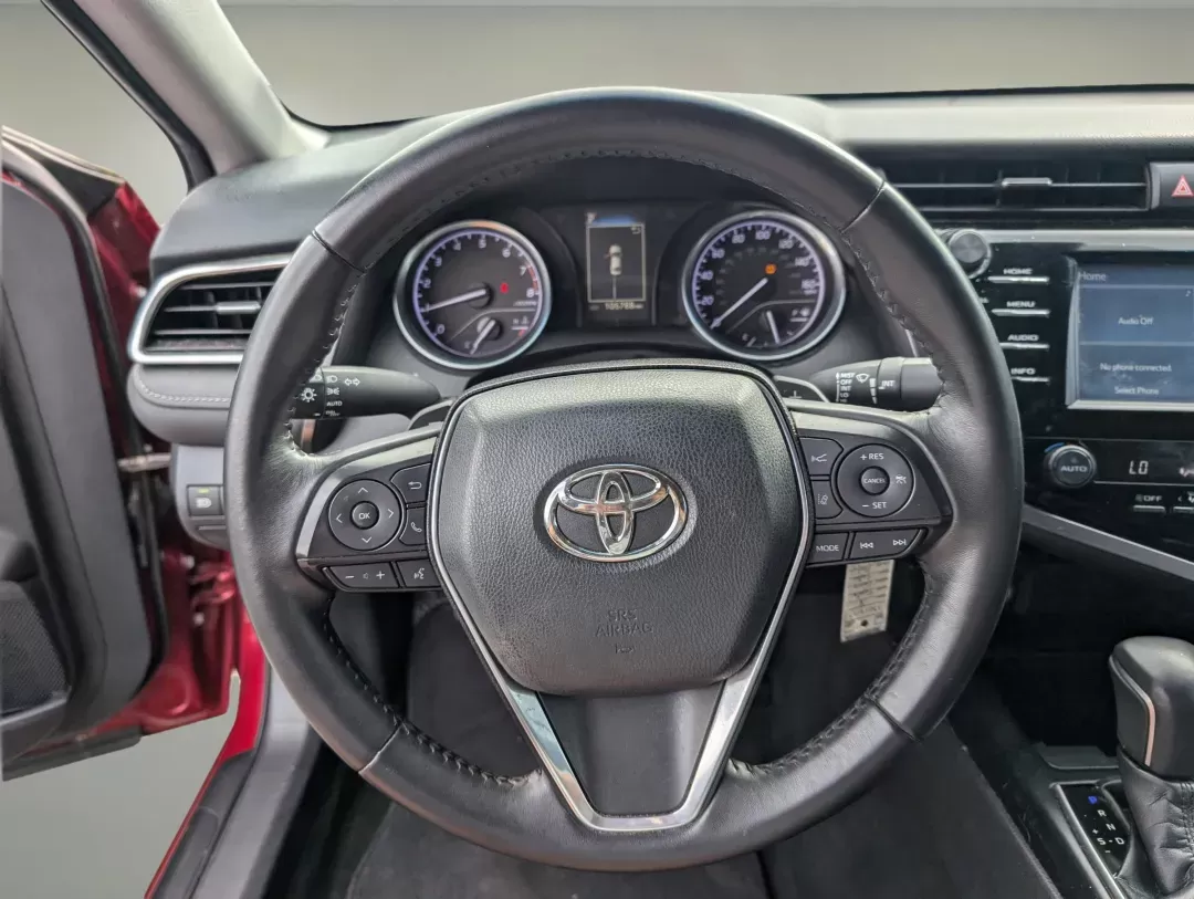 2018 Toyota Camry SE (4T1B11HK5JU) with an Regular Unleaded I-4 2.5 L/152 engine, 8-Speed Automatic w/OD transmission, located at 1430 Gateway Drive, Opelika, AL, 36801, (334) 239-0944, 32.637871, -85.409790 - 2018 Toyota Camry SE - Photo#16