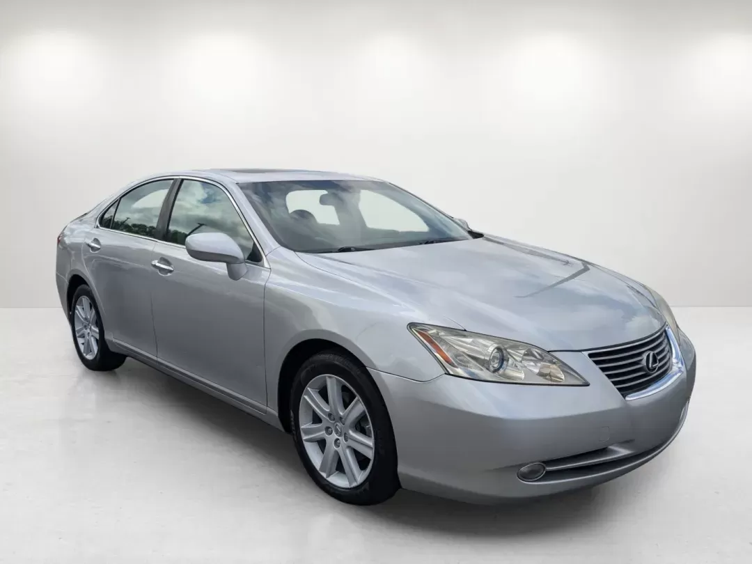 2008 Lexus ES 350 (JTHBJ46G582) with an Gas V6 3.5L/210 engine, 6-Speed Automatic transmission, located at 7000 Northlake Connector, Columbus, GA, 31904, (706) 987-8085, 32.524975, -84.978134 - 2008 Lexus ES 350 - Photo#2