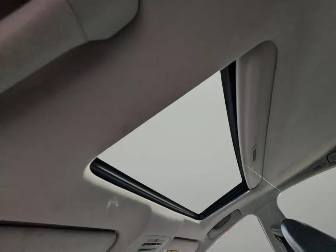 2008 Lexus ES 350 (JTHBJ46G582) with an Gas V6 3.5L/210 engine, 6-Speed Automatic transmission, located at 7000 Northlake Connector, Columbus, GA, 31904, (706) 987-8085, 32.524975, -84.978134 - 2008 Lexus ES 350 - Photo#16