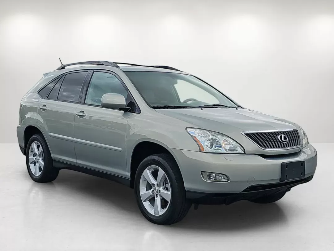 2004 /Ivory Lexus RX 330 (2T2HA31U14C) with an Gas V6 3.3L/202 engine, 5-Speed Automatic w/OD transmission, located at 7000 Northlake Connector, Columbus, GA, 31904, (706) 987-8085, 32.524975, -84.978134 - 2004 Lexus RX 330 - Photo#2