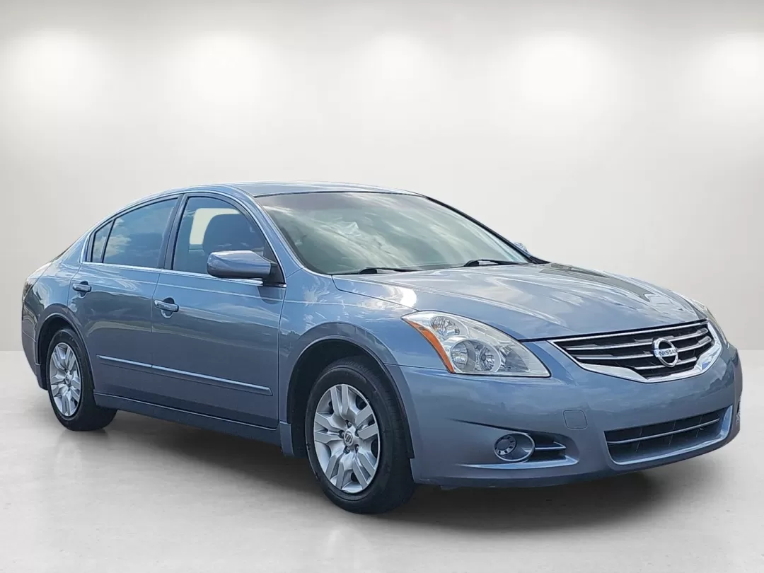 2011 /Frost Nissan Altima 2.5 S (1N4AL2AP2BC) with an Other engine, located at 3959 U.S. 80 W, Phenix City, AL, 36870, (334) 297-4885, 32.469296, -85.135185 - Looking for a reliable vehicle to enhance your daily commute or take on weekend adventures? Look no further than this impressive 2011 Nissan Altima 2.5 S, available now at Gils Auto, your trusted Buy Here Pay Here dealership located at 521 Old Farm Lane Rd, Prattville, AL 36066. This vehicle is perf - Photo#2