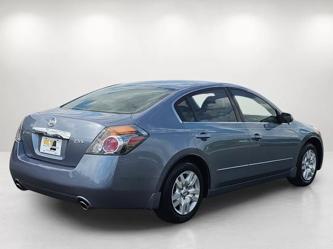 2011 /Frost Nissan Altima 2.5 S (1N4AL2AP2BC) with an Other engine, located at 3959 U.S. 80 W, Phenix City, AL, 36870, (334) 297-4885, 32.469296, -85.135185 - Looking for a reliable vehicle to enhance your daily commute or take on weekend adventures? Look no further than this impressive 2011 Nissan Altima 2.5 S, available now at Gils Auto, your trusted Buy Here Pay Here dealership located at 521 Old Farm Lane Rd, Prattville, AL 36066. This vehicle is perf - Photo#4