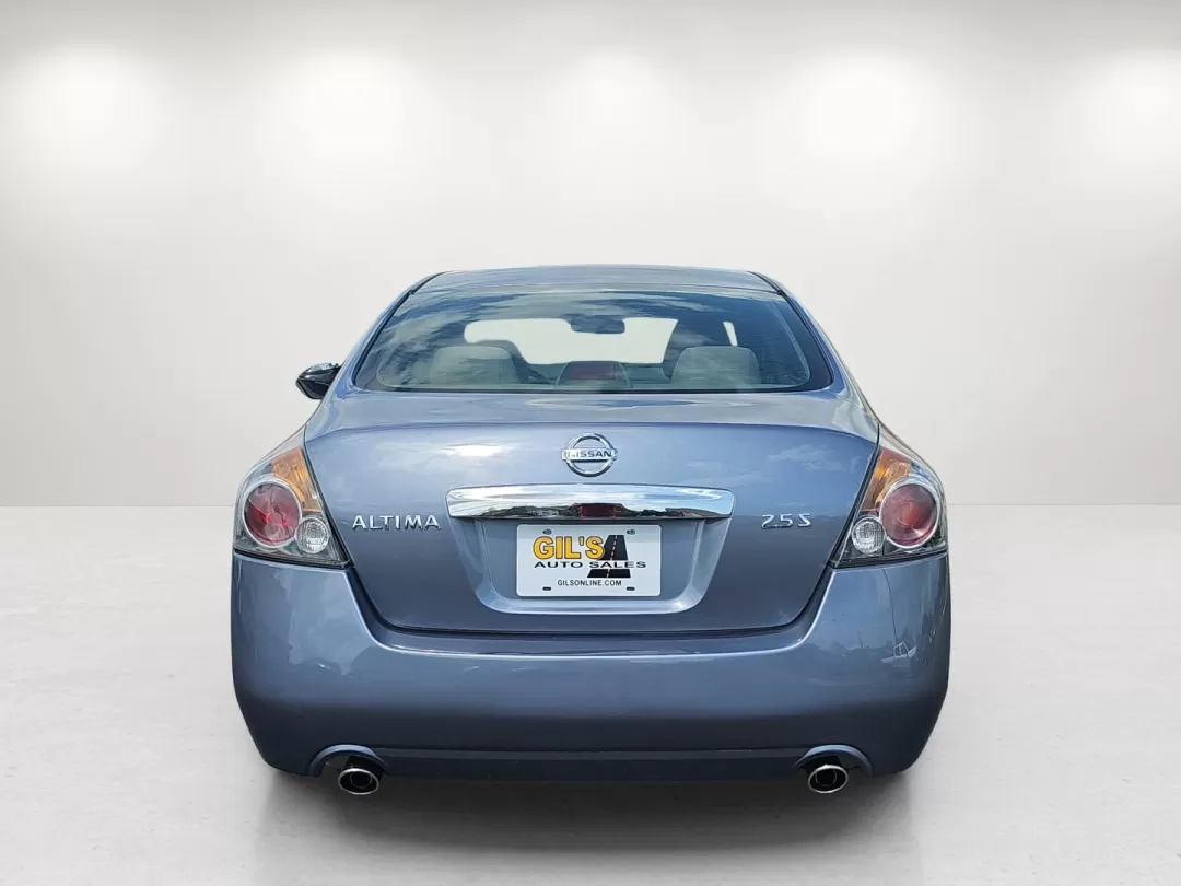 2011 /Frost Nissan Altima 2.5 S (1N4AL2AP2BC) with an Other engine, located at 3959 U.S. 80 W, Phenix City, AL, 36870, (334) 297-4885, 32.469296, -85.135185 - Looking for a reliable vehicle to enhance your daily commute or take on weekend adventures? Look no further than this impressive 2011 Nissan Altima 2.5 S, available now at Gils Auto, your trusted Buy Here Pay Here dealership located at 521 Old Farm Lane Rd, Prattville, AL 36066. This vehicle is perf - Photo#5