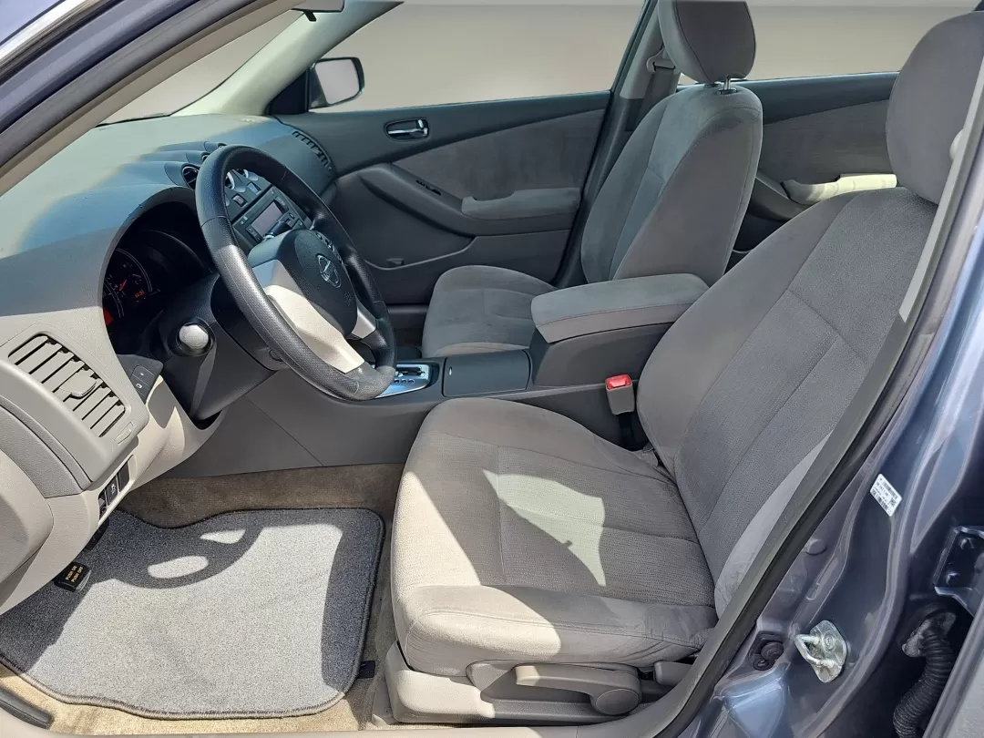 2011 /Frost Nissan Altima 2.5 S (1N4AL2AP2BC) with an Other engine, located at 3959 U.S. 80 W, Phenix City, AL, 36870, (334) 297-4885, 32.469296, -85.135185 - Looking for a reliable vehicle to enhance your daily commute or take on weekend adventures? Look no further than this impressive 2011 Nissan Altima 2.5 S, available now at Gils Auto, your trusted Buy Here Pay Here dealership located at 521 Old Farm Lane Rd, Prattville, AL 36066. This vehicle is perf - Photo#9