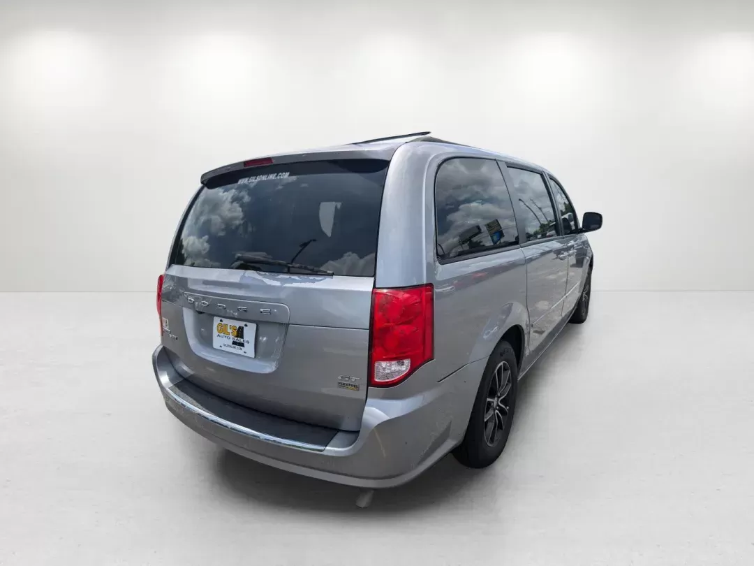 2017 /Black Dodge Grand Caravan GT (2C4RDGEG0HR) with an Regular Unleaded V-6 3.6 L/220 engine, 6-Speed Multi-Speed Automatic w/OD transmission, located at 3959 U.S. 80 W, Phenix City, AL, 36870, (334) 297-4885, 32.469296, -85.135185 - 2017 Dodge Grand Caravan GT - Photo#5