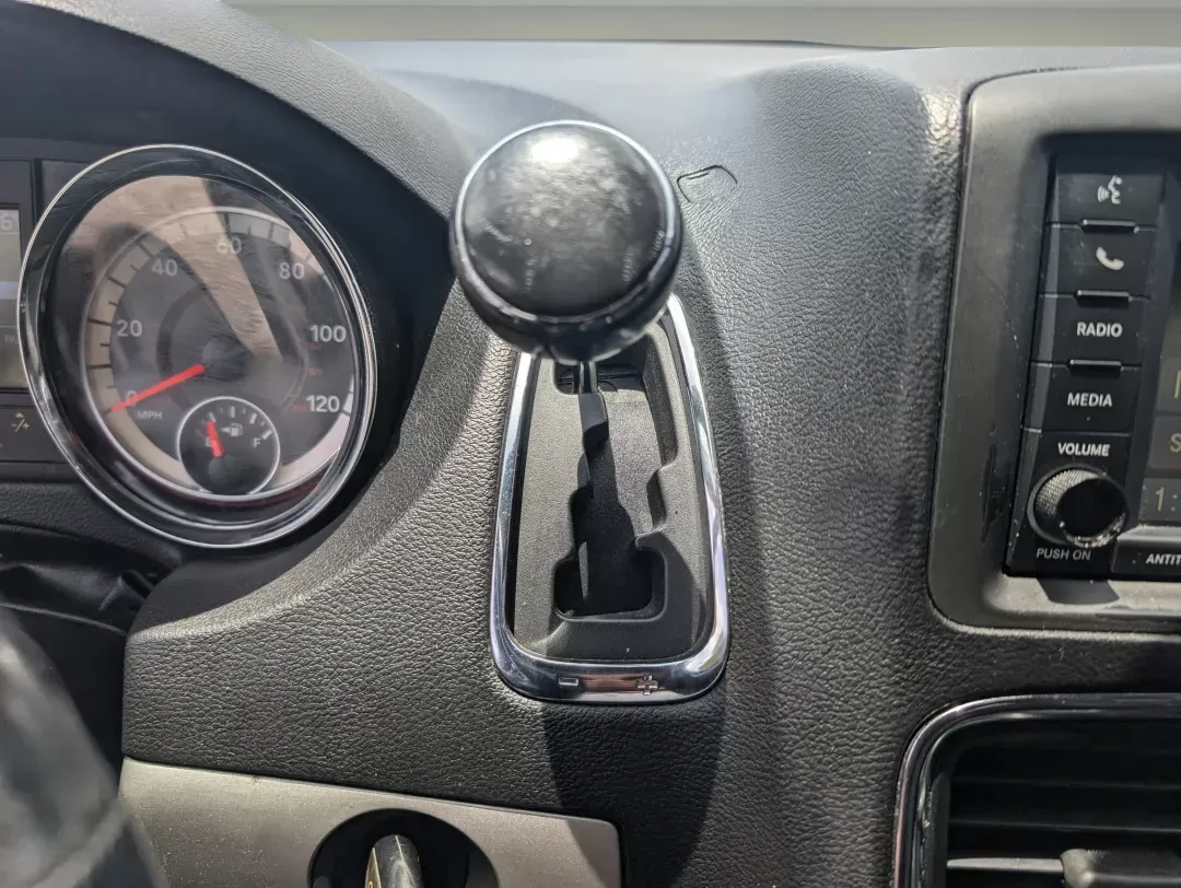 2017 /Black Dodge Grand Caravan GT (2C4RDGEG0HR) with an Regular Unleaded V-6 3.6 L/220 engine, 6-Speed Multi-Speed Automatic w/OD transmission, located at 3959 U.S. 80 W, Phenix City, AL, 36870, (334) 297-4885, 32.469296, -85.135185 - 2017 Dodge Grand Caravan GT - Photo#15